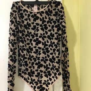 Victoria Secret top size S brandnew